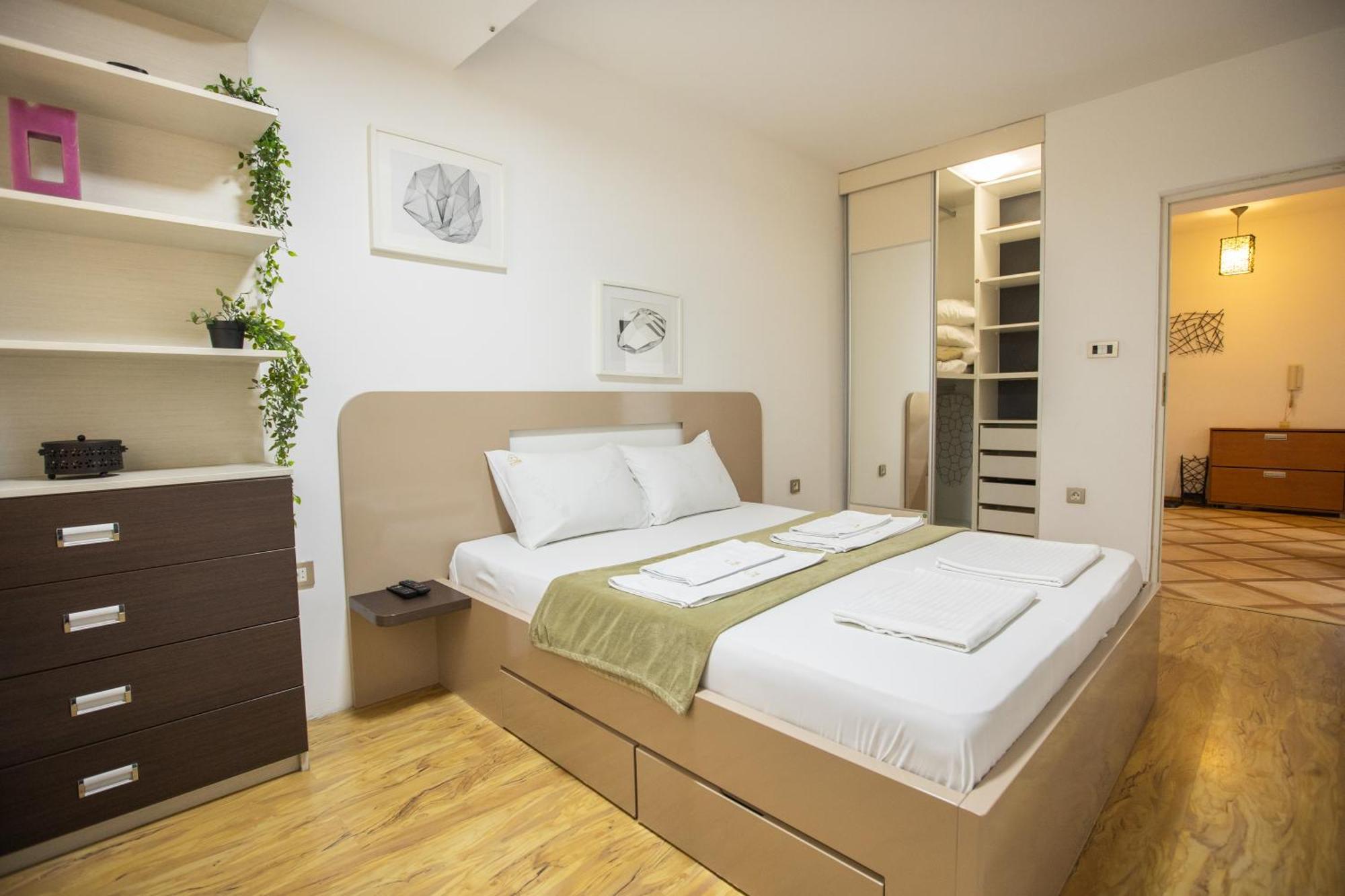 Ni 4 Rooms Apartments מראה חיצוני תמונה