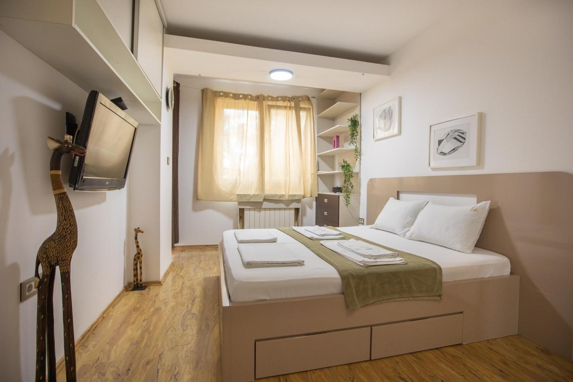 Ni 4 Rooms Apartments מראה חיצוני תמונה