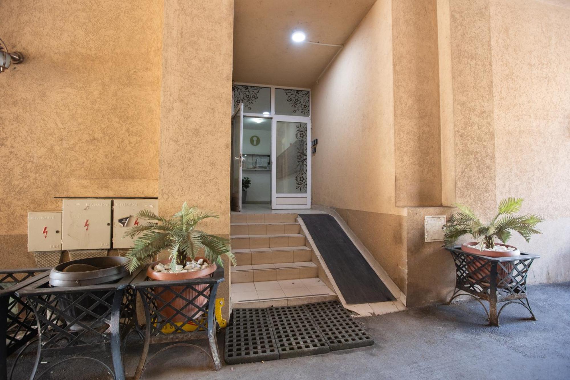 Ni 4 Rooms Apartments מראה חיצוני תמונה