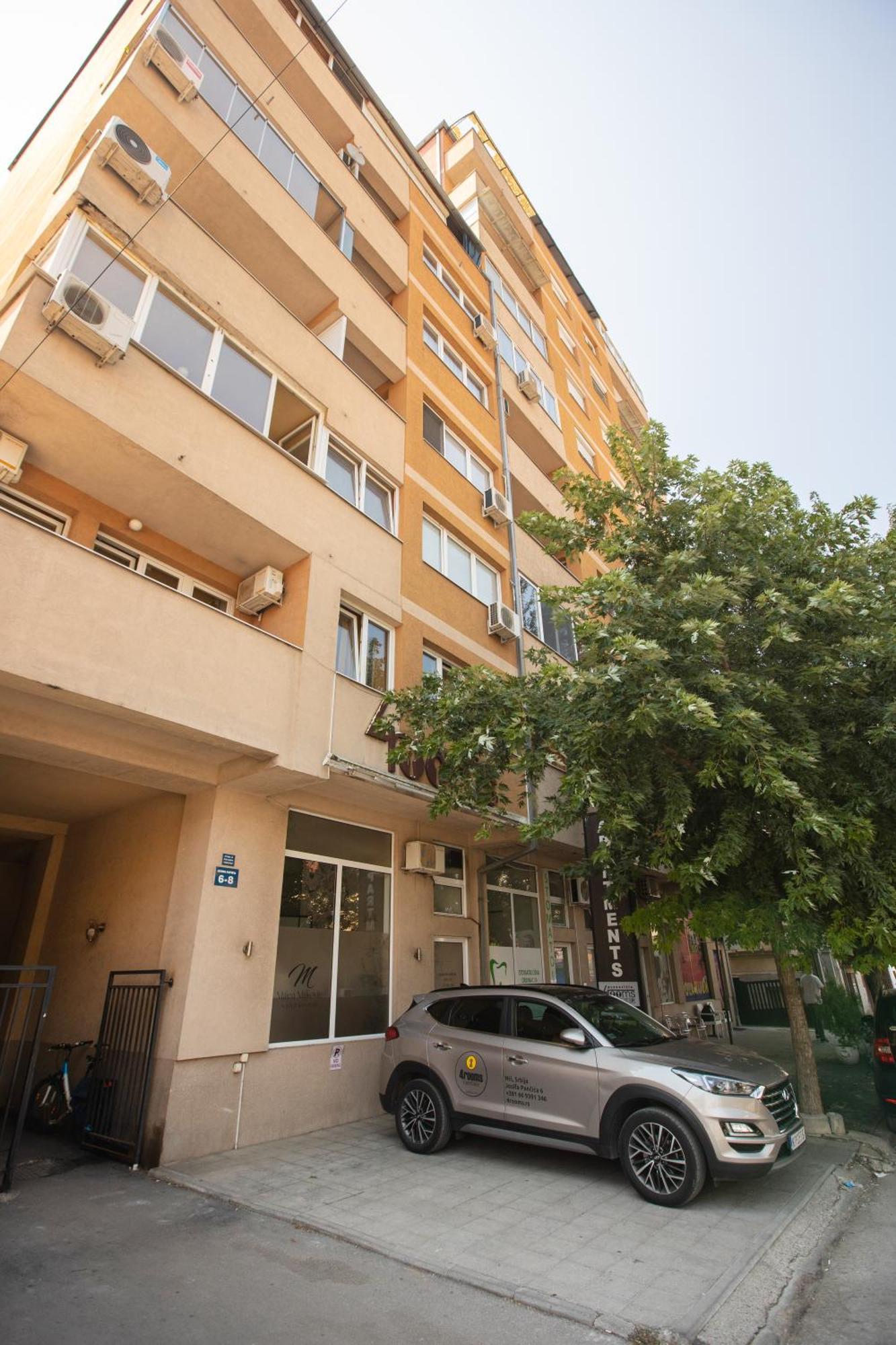 Ni 4 Rooms Apartments מראה חיצוני תמונה