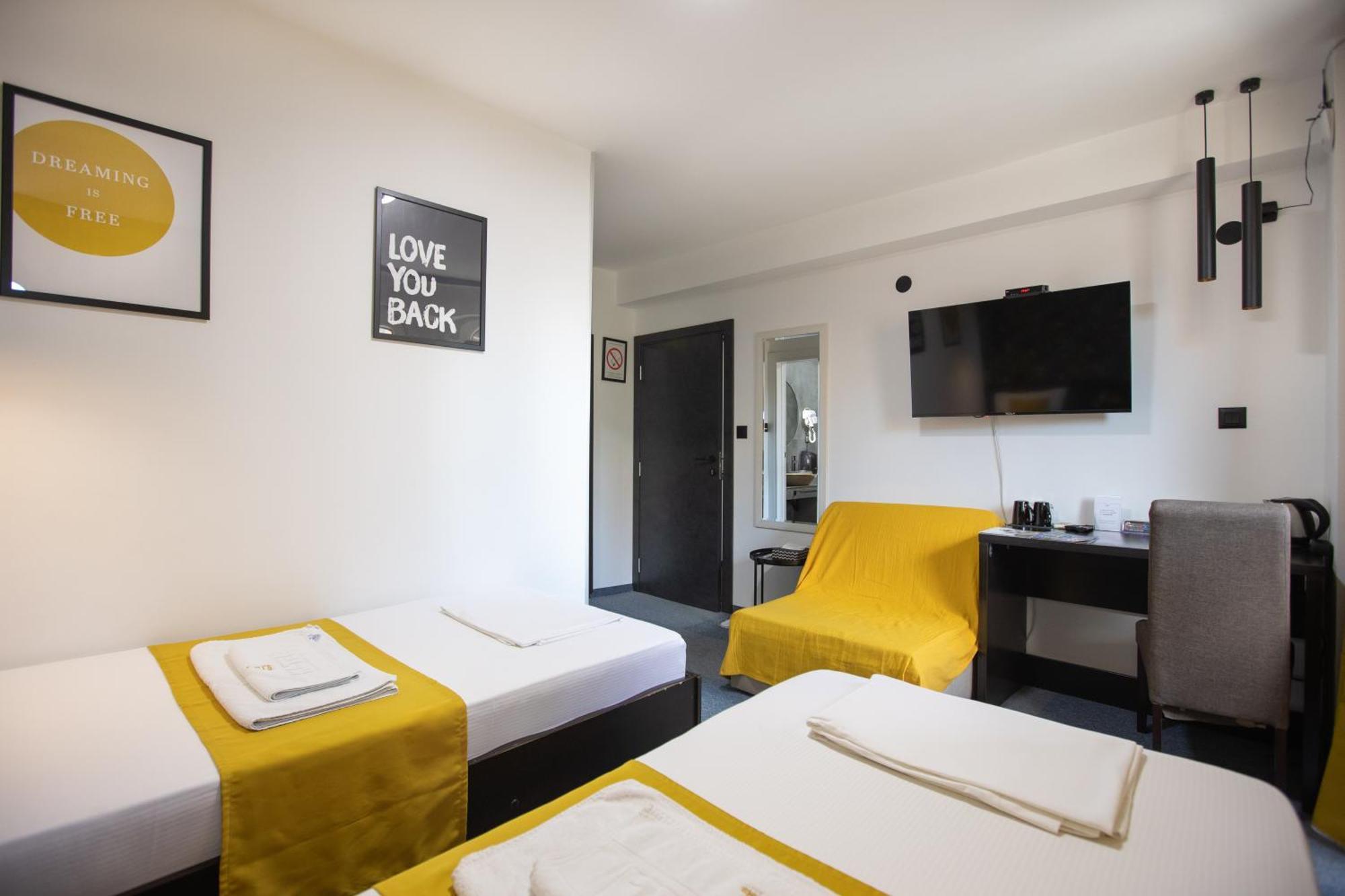 Ni 4 Rooms Apartments מראה חיצוני תמונה