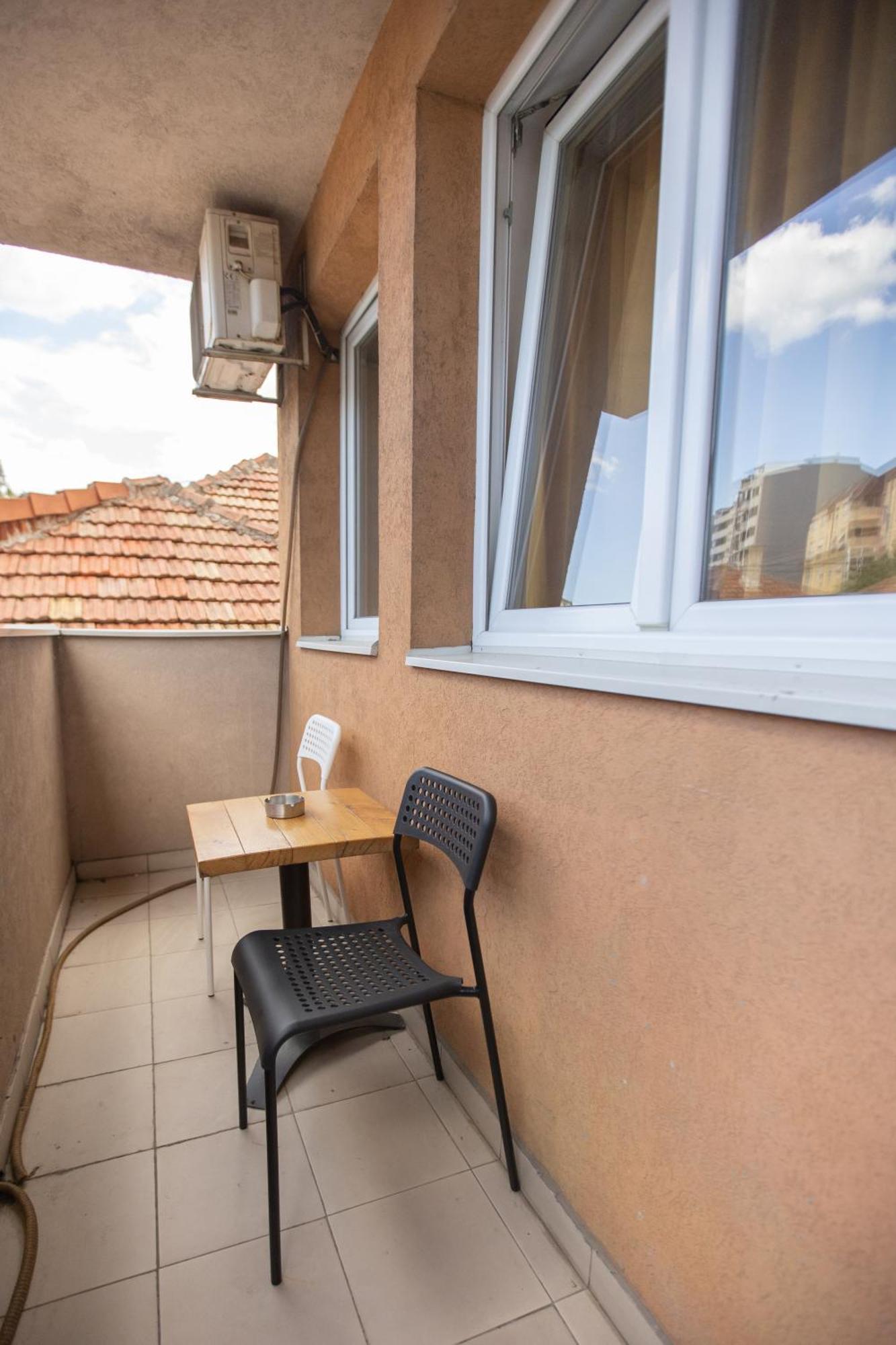 Ni 4 Rooms Apartments מראה חיצוני תמונה