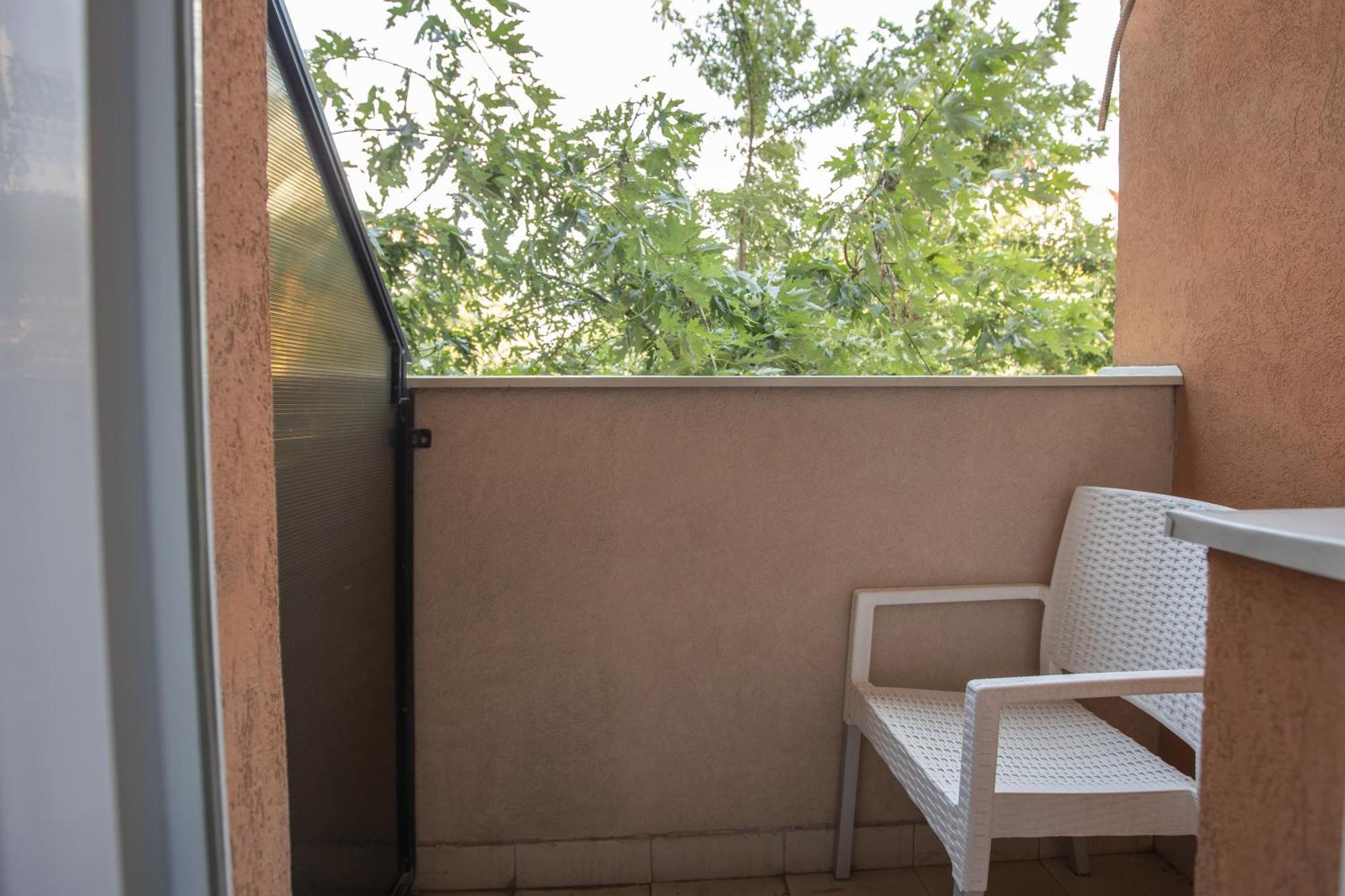 Ni 4 Rooms Apartments מראה חיצוני תמונה