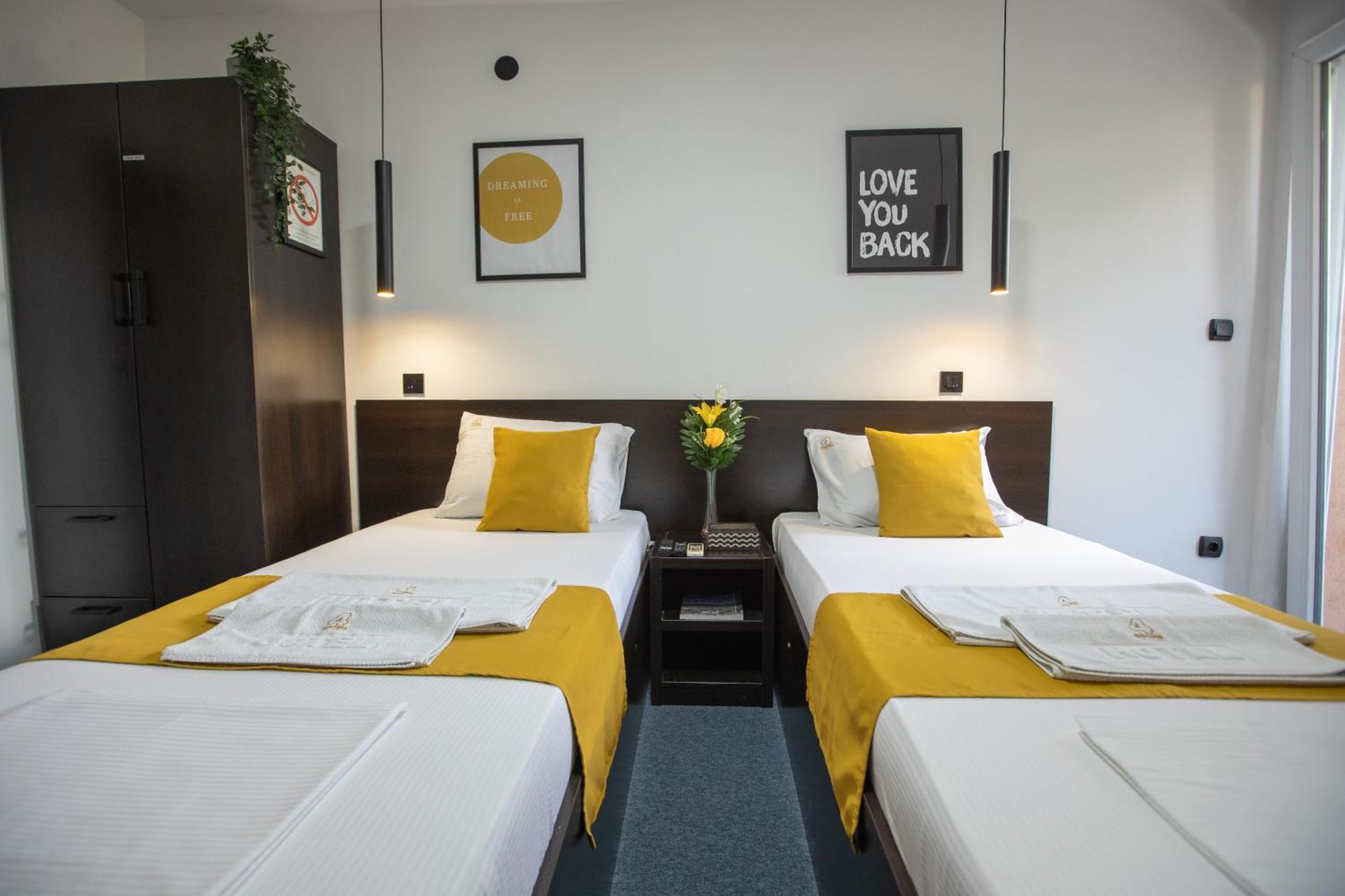 Ni 4 Rooms Apartments מראה חיצוני תמונה