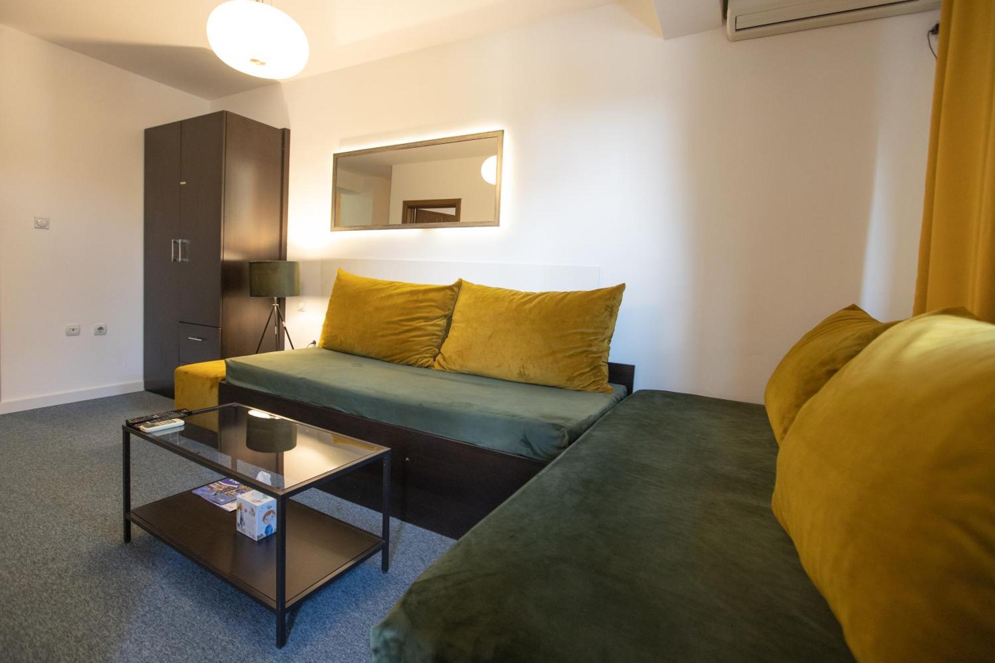 Ni 4 Rooms Apartments מראה חיצוני תמונה