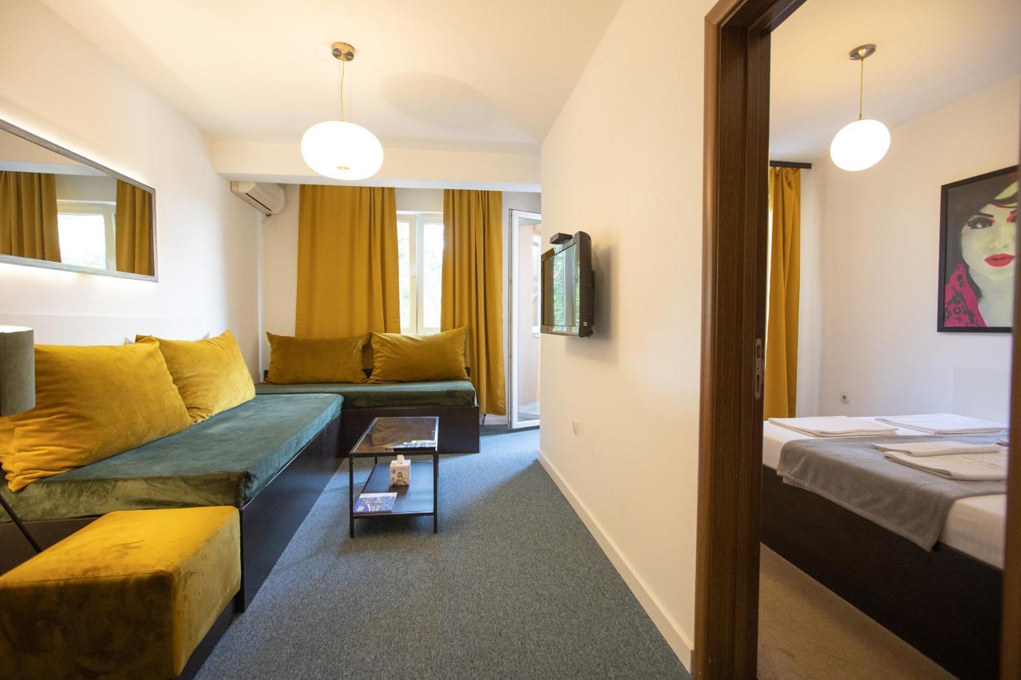 Ni 4 Rooms Apartments מראה חיצוני תמונה
