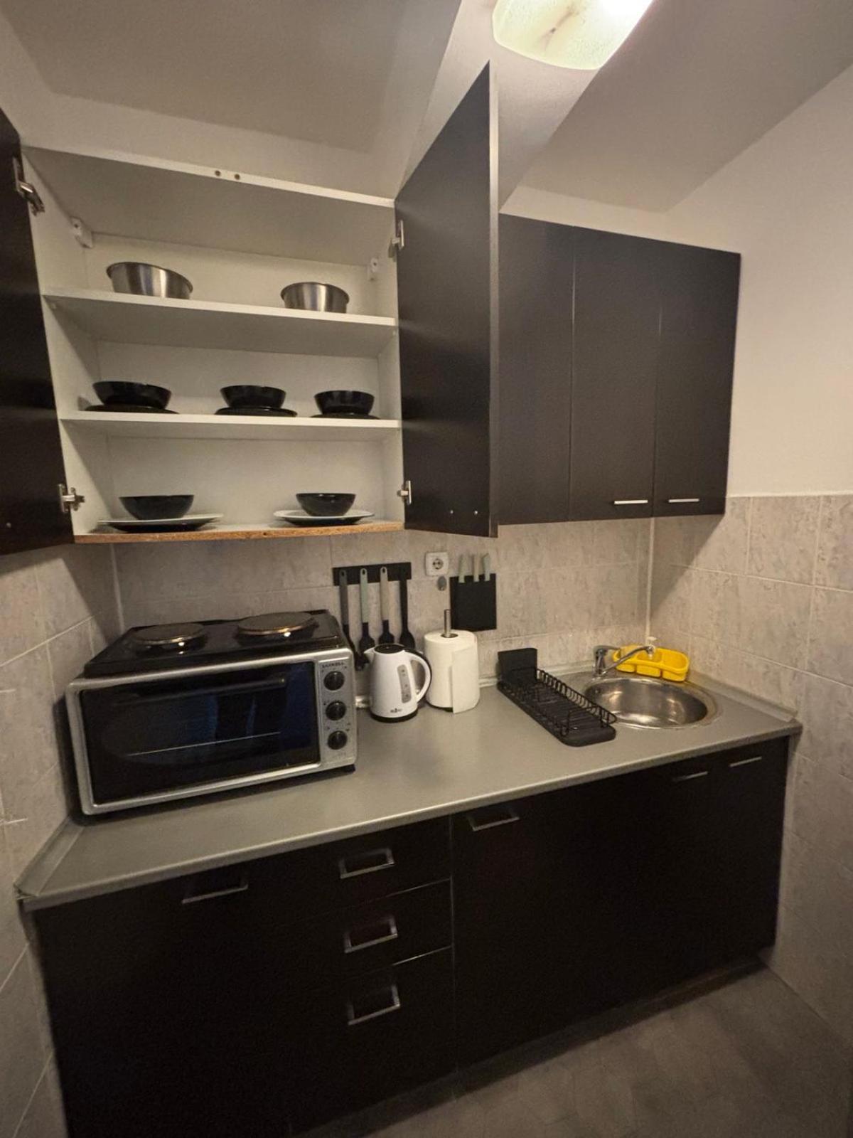 Ni 4 Rooms Apartments מראה חיצוני תמונה