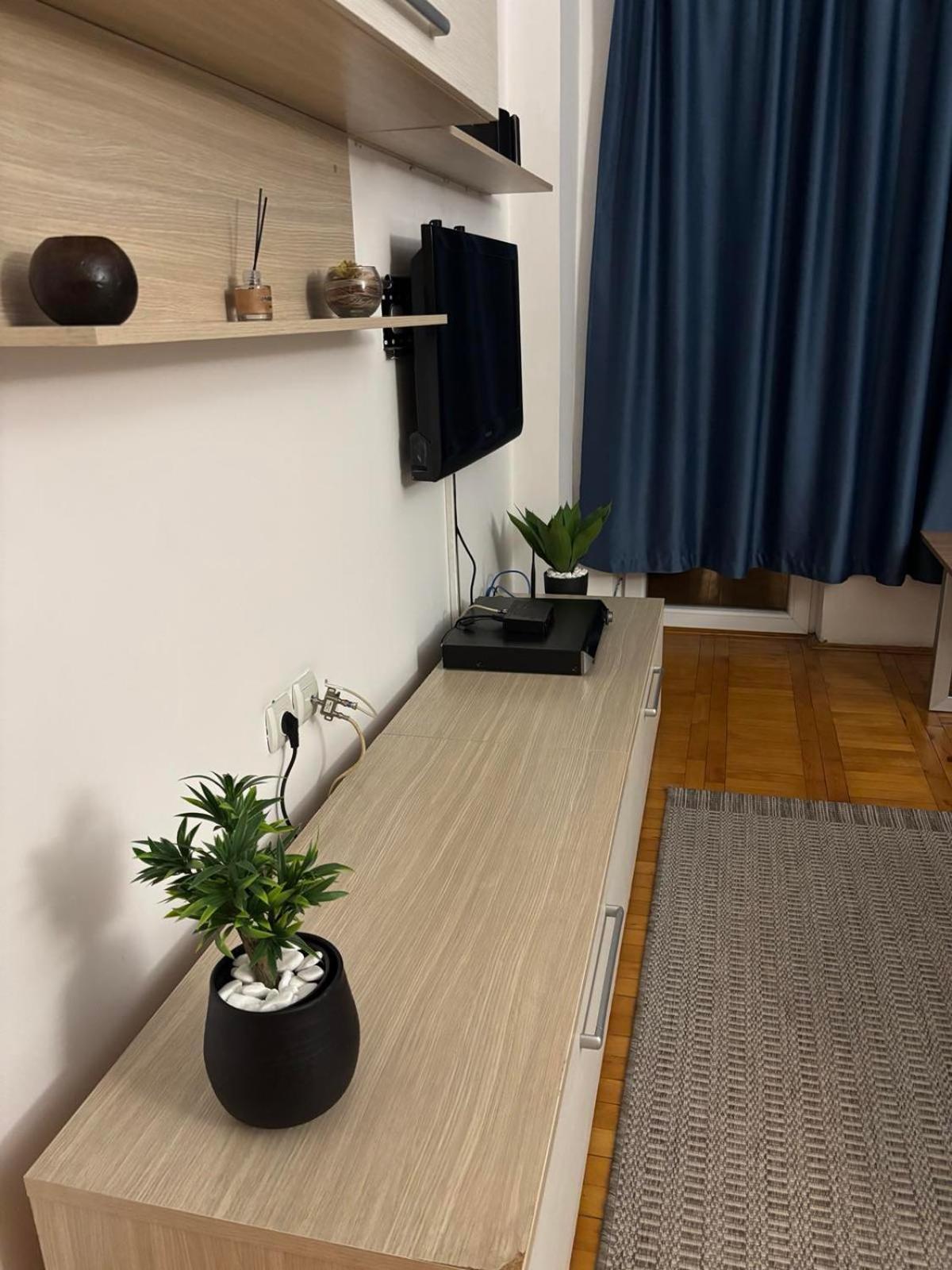 Ni 4 Rooms Apartments מראה חיצוני תמונה