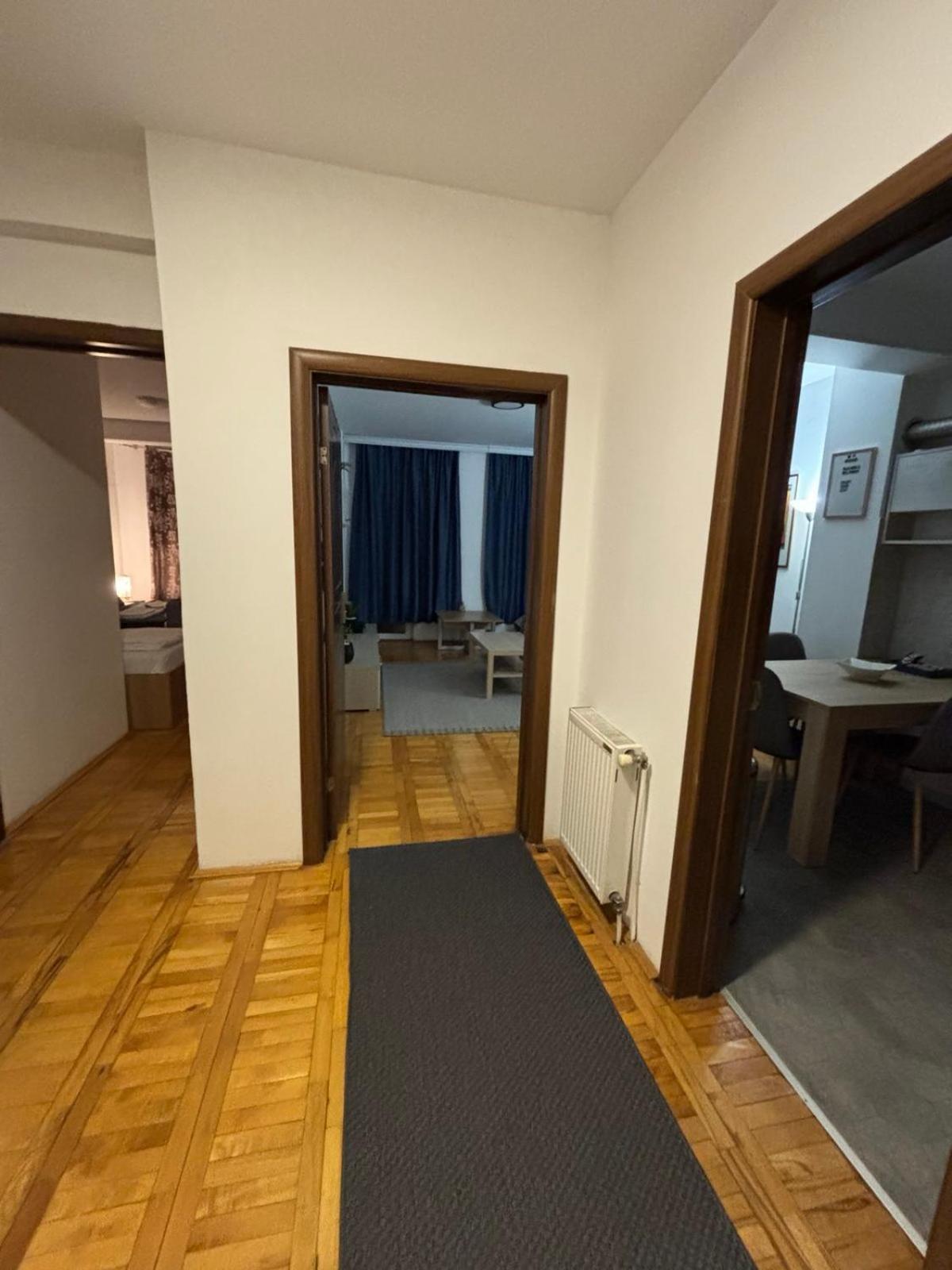 Ni 4 Rooms Apartments מראה חיצוני תמונה