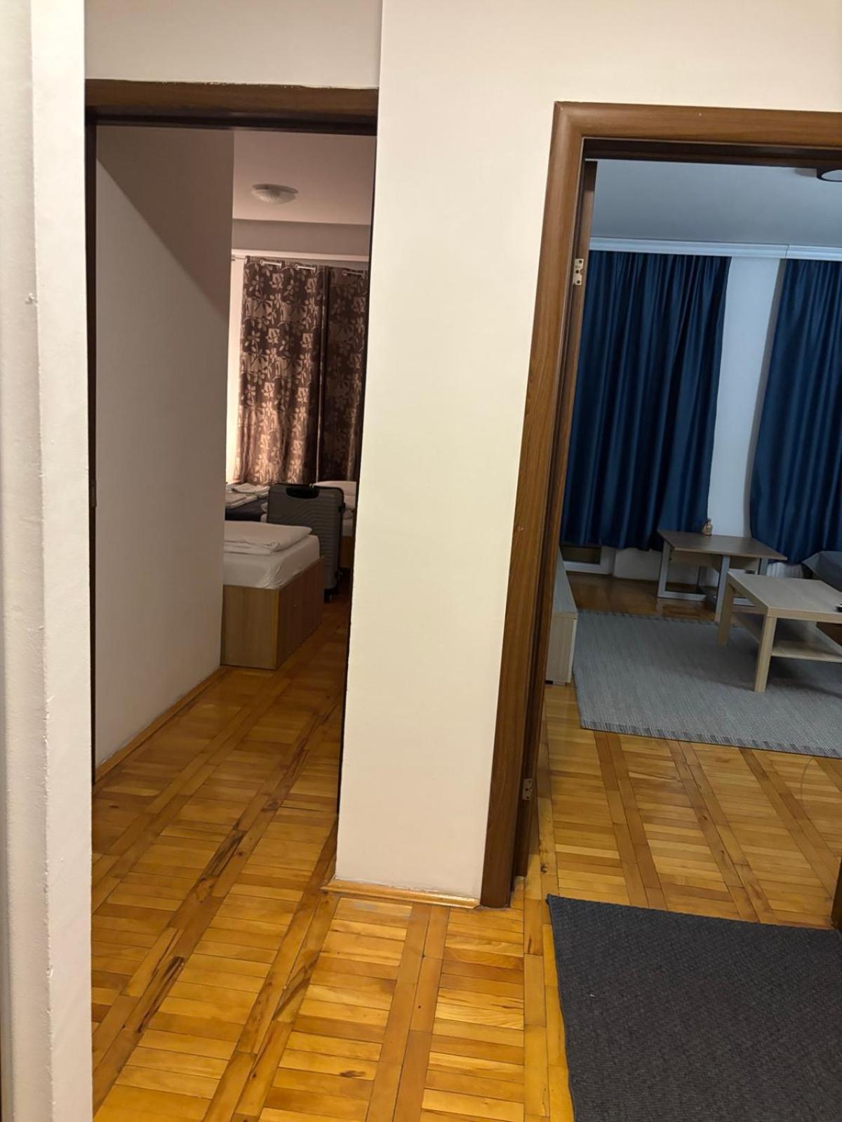 Ni 4 Rooms Apartments מראה חיצוני תמונה