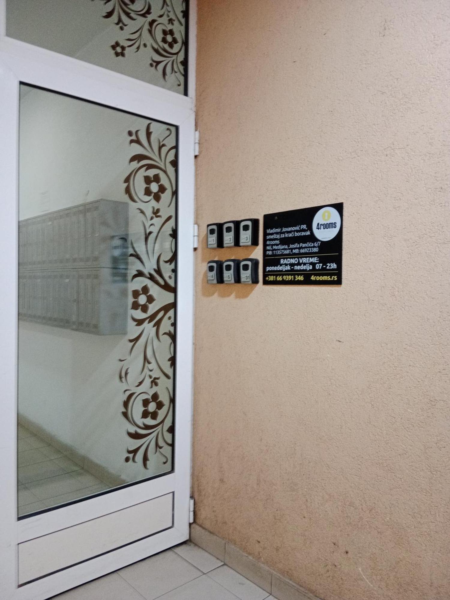 Ni 4 Rooms Apartments מראה חיצוני תמונה
