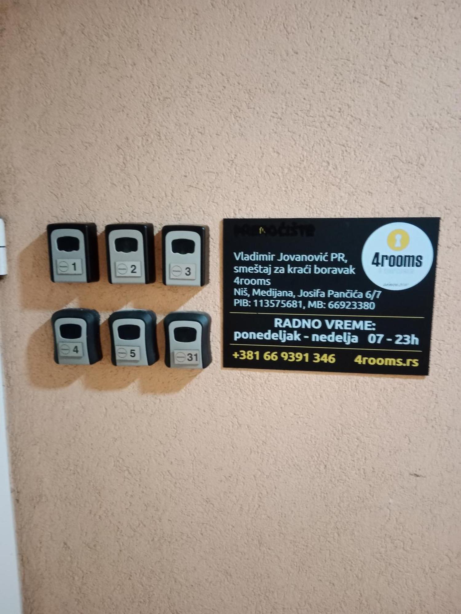 Ni 4 Rooms Apartments מראה חיצוני תמונה